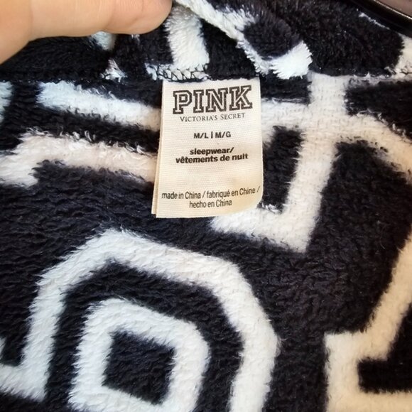 Victoria’s Secret PINK Black & White Logo Robe Size XS/S - Picture 3 of 4